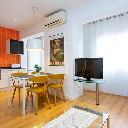 Apartment Bonito Cerca De La Sagrada Familia *